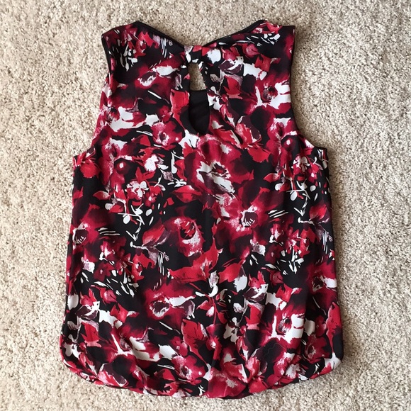 ๐ Eclipse | Bubble Hem Sleeveless Top - Picture 8 of 9